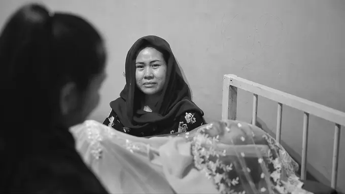 [Fimela] Suasana Rumah Duka Dian Pramana Poetra