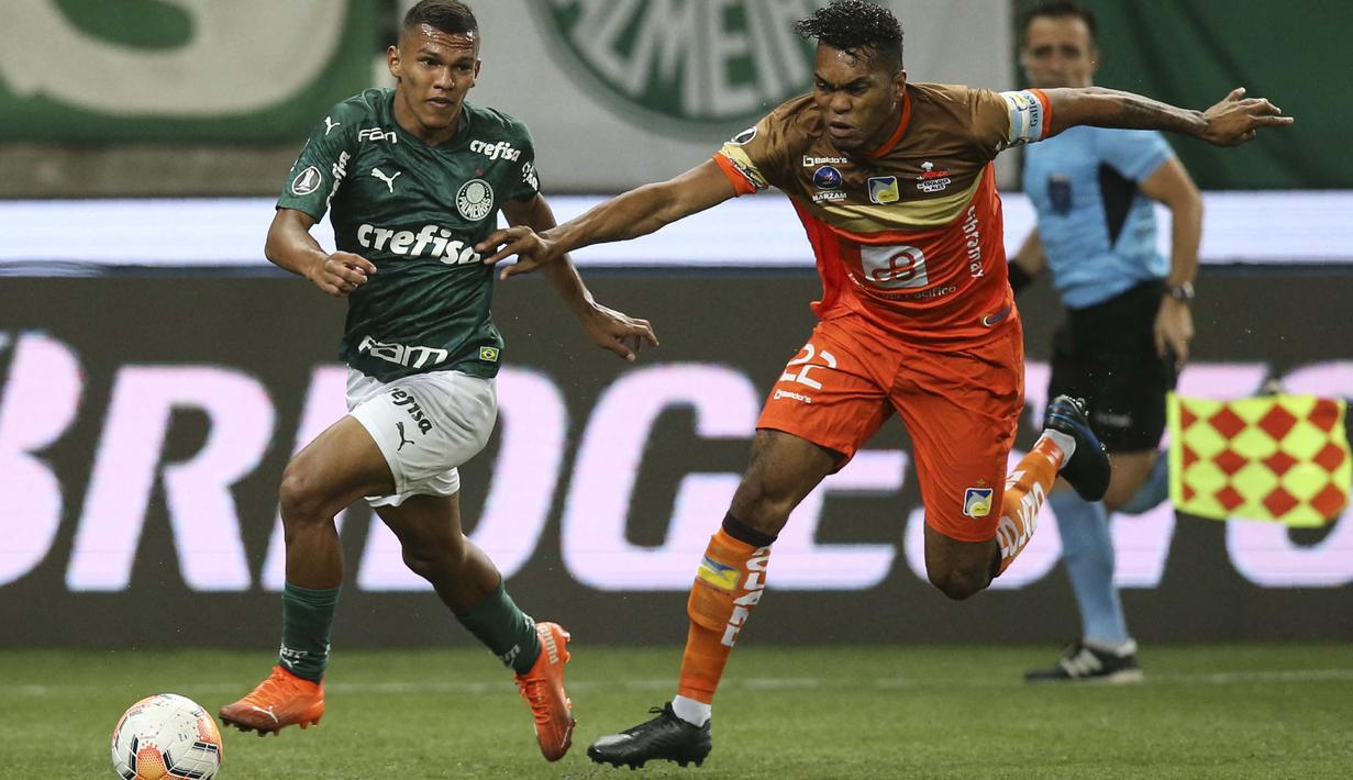 Gabriel Veron (kiri) merupakan pemain berumur 18 tahun asal Brasil yang di juluki sebagai The Next Neymar. (Foto: AFP/Pool/Alexandre Schneider)