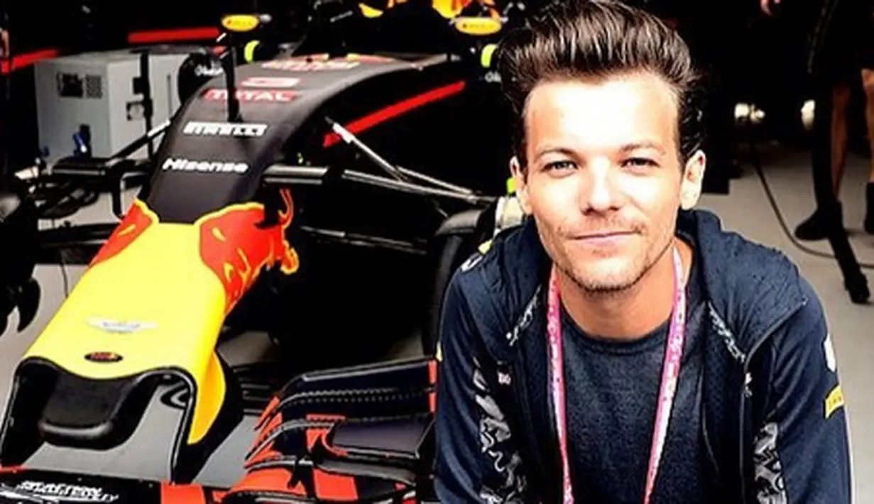 Keberadaan teman-teman Louis Tomlinson di kampung halaman sangat membuatnya begitu berharga, karena ia merasa teman-temannya itu telah bersama dengannya sejak ia masih berusia anak-anak. (Instagram/louist91)