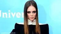 Supermodel Coco Rocha Izin Enam Bulan Sebelum Potong Rambut