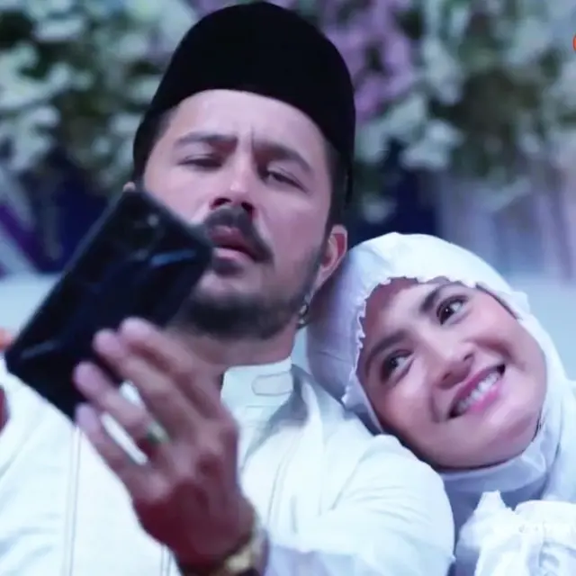 6 Potret Fathir Muchtar dan Fera Feriska di Balik Layar Love Story, Selalu Kompak