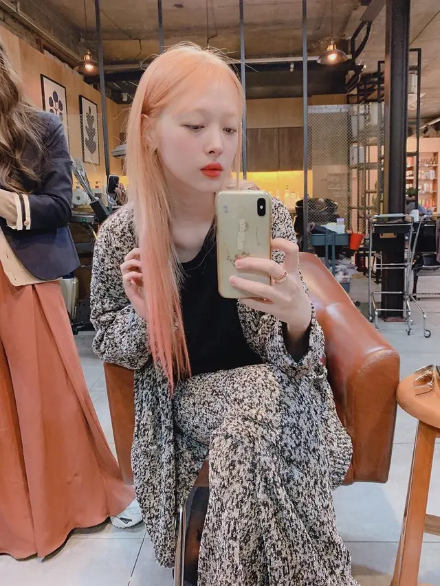 Sulli (Instagram/ jelly_jilli)