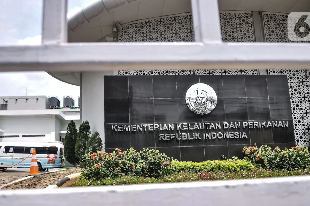 Penjagaan Ketat Gedung KKP usai OTT Menteri Edhy Prabowo