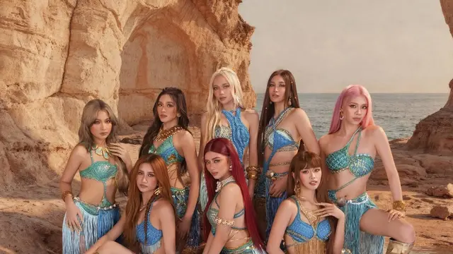 BINI saat manggung di Coachella kenakan Siren Modern yang Elegan. [@bini_ph]