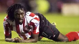 Sunderland's Trinidad and Tobago International Kenwyne Jones is pictured during the 4th Round League Cup game in Sunderland, Sunderland Vs Blackburn, North East, England, on November 12th, 2008. AFP PHOTO/CRAIG BROUGH