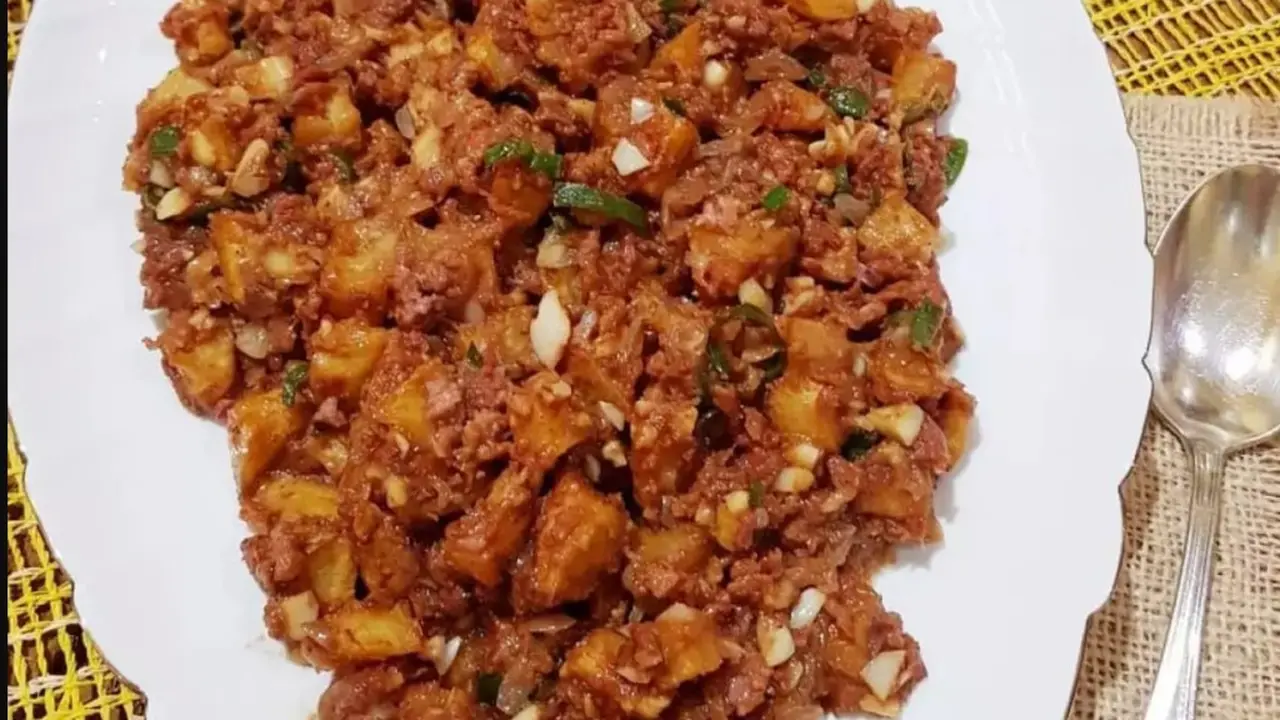 Resep Tumis Kentang Kornet, Menu Sahur yang Bisa Disantap Tanpa Nasi.  foto: Instagram @aily_bevelin