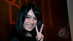 Si cantik Nabilah JKT48 saat menghadiri gala premiere WEWE di Epicentrum XXI, Jakarta, Senin (13/4/2015). (Liputan6.com/Faisal R Syam)