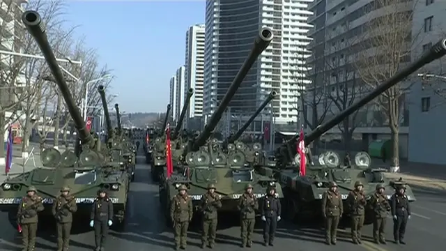 Jelang Olimpiade PyeongChang 2018, Korea Utara Gelar Parade Militer