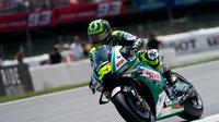 Aksi pembalap LCR Honda, Cal Crutchlow pada kualifikasi MotoGP Catalunya 2018 di Circuit de Barcelona-Catalunya. (Twitter/LCR Honda)