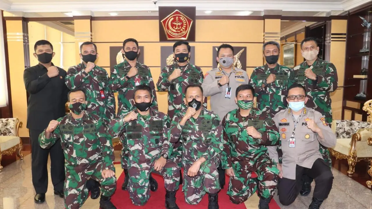 Alumni Akabri 1995 temui Panglima TNI membahas peringatan 25 tahun alumni Akabri.