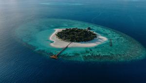 Nikmati kemewahan beralas kaki di Banyan Tree Vabbinfaru (Foto: Banyan Tree Vabbinfaru/petriepr.com).