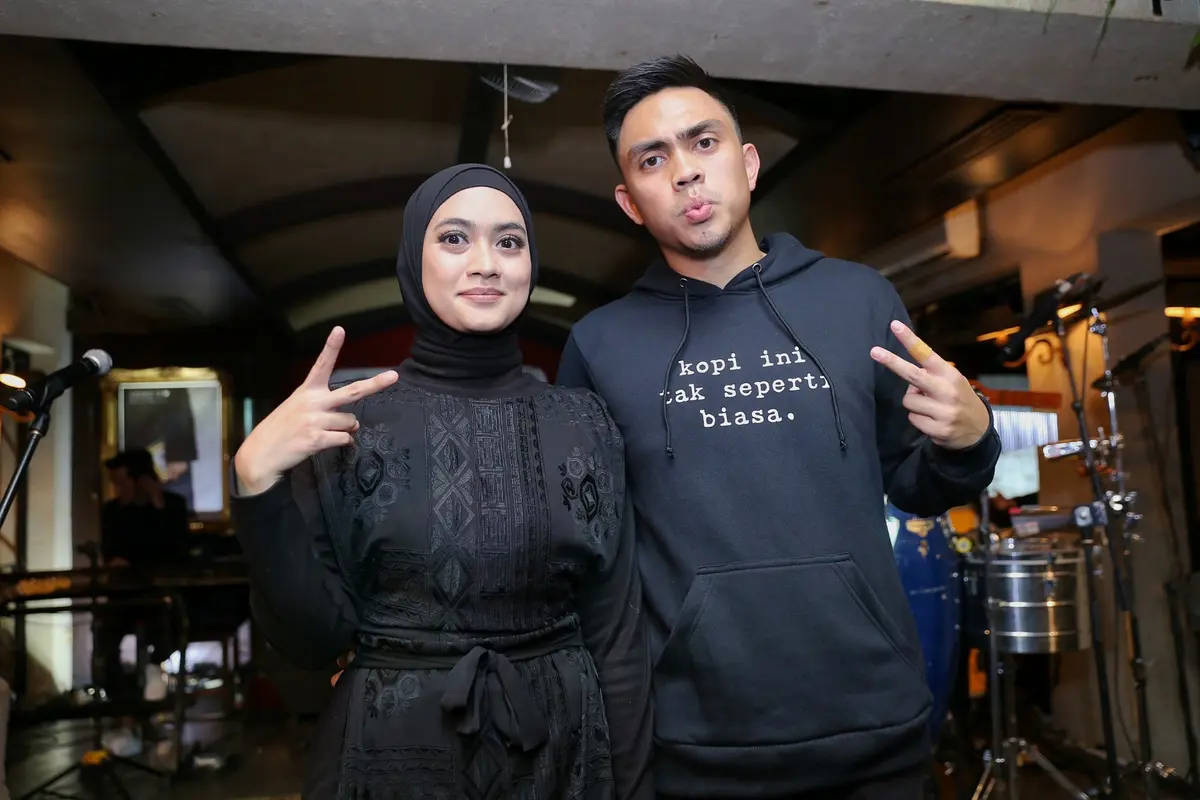 [Bintang] Ayudia Bing Slamet - Ditto