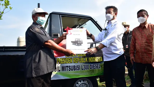 Petani Kabupaten Malang Terima Sejumlah Bantuan Alsintan dari Presiden Jokowi