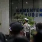 Menteri Perhubungan Budi Karya Sumadi saat menjadi Inspektur Upacara Gelar Pasukan, membuka Posko Angkutan Lebaran Terpadu 2017 di Kementerian Perhubungan, Jakarta, Kamis (15/6). (Liputan6.com/Johan Tallo)