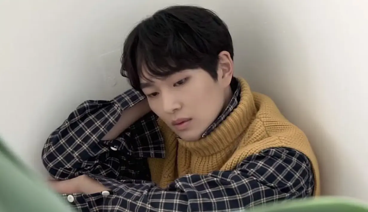 "Benar. Jaksa telah membebaskan semua tuduhan pelecehan seksual pada Onew," ujarnya. (Foto: Soompi.com)