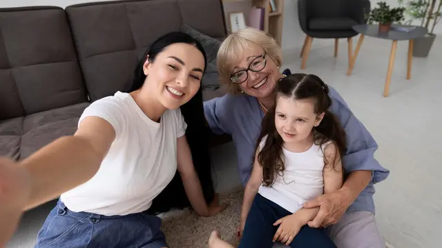 5 Zodiak Paling Sensitif yang Mudah Merasa Sedih - 2