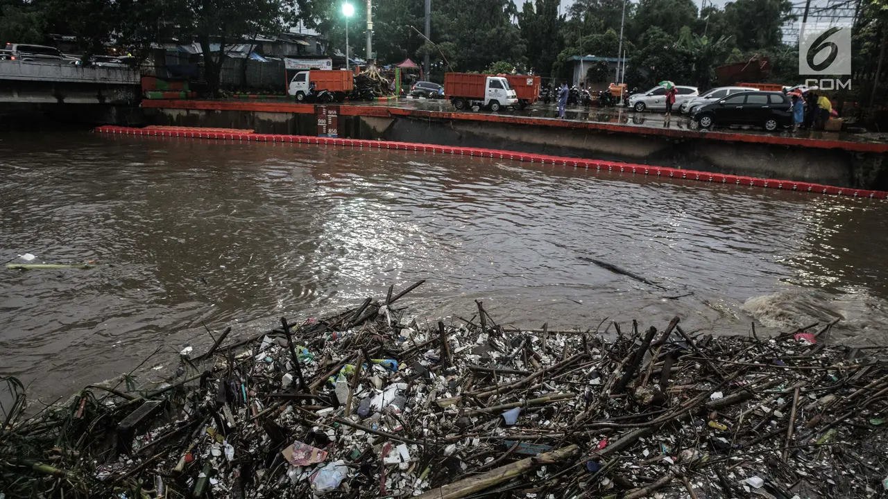 Pintu Air Manggarai Siaga 3, Warga Diimbau Waspada Banjir