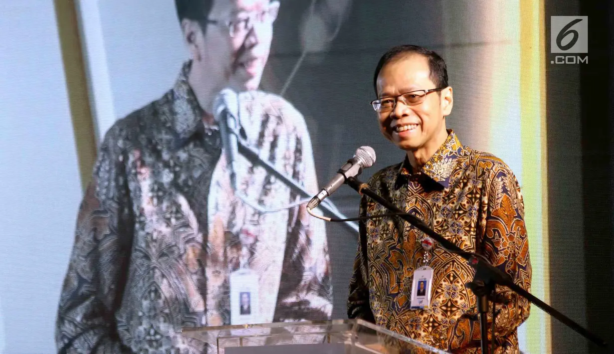 Dirut Bank bjb Ahmad Irfan memberikan sambutan pada peresmian bjb University di Bandung, Rabu (18/7). bjb University merupakan salah satu wujud untuk mengembangkan kualitas bankir melalui program pendidikan berkualitas. (Liputan6.com/Pool/Toga)