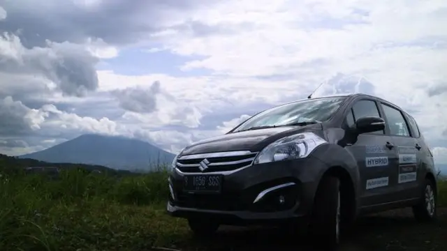 New Suzuki Ertiga Diesel Hybrid