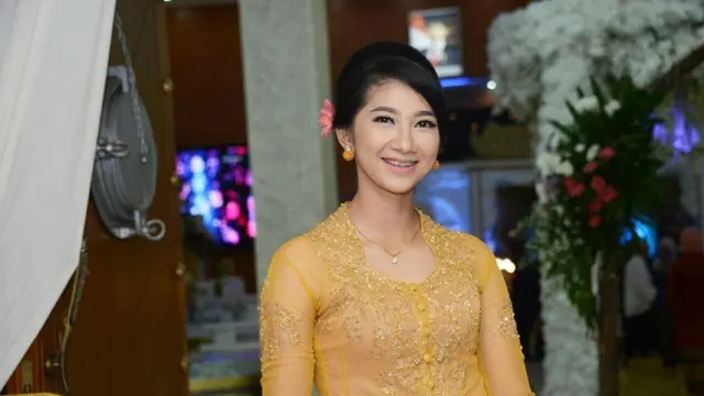 [Bintang] Ini Fakta dan Potret Cantik Serda Ambar, Paspampres Presiden Jokowi yang Lagi Viral