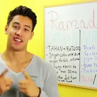 Di bulan Ramadan kali ini kamu juga tetap bisa menjaga tubuh kamu biar makin fit dengan tetap melakukan fitness. (Foto: YouTube)