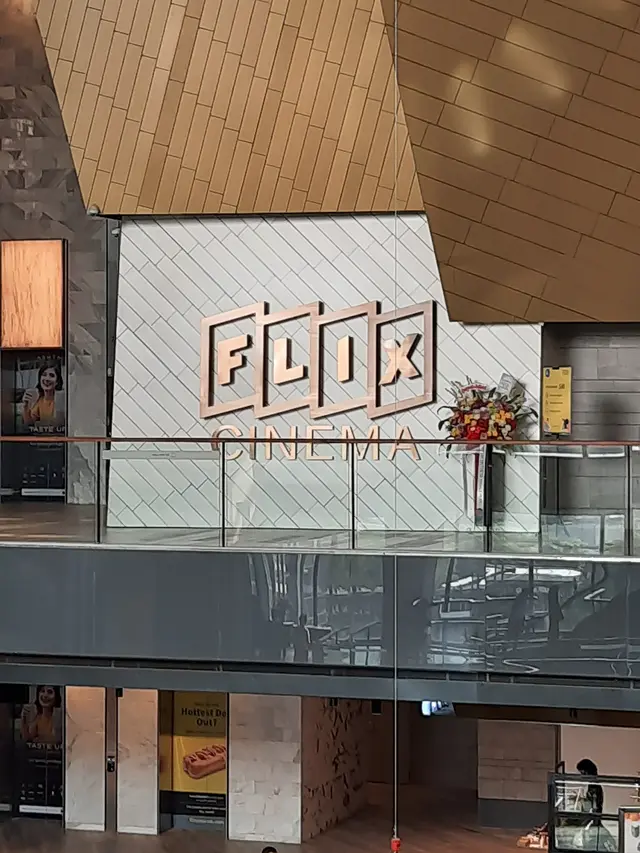 Suasana di Flix Cinema District 8 Jakarta. (Foto: Wayan Diananto)