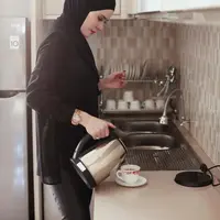 Mantan pemain sinetron dan model klip, Angel Lelga ternyata memiliki hunian yang unik, [Instagram @angellelga]