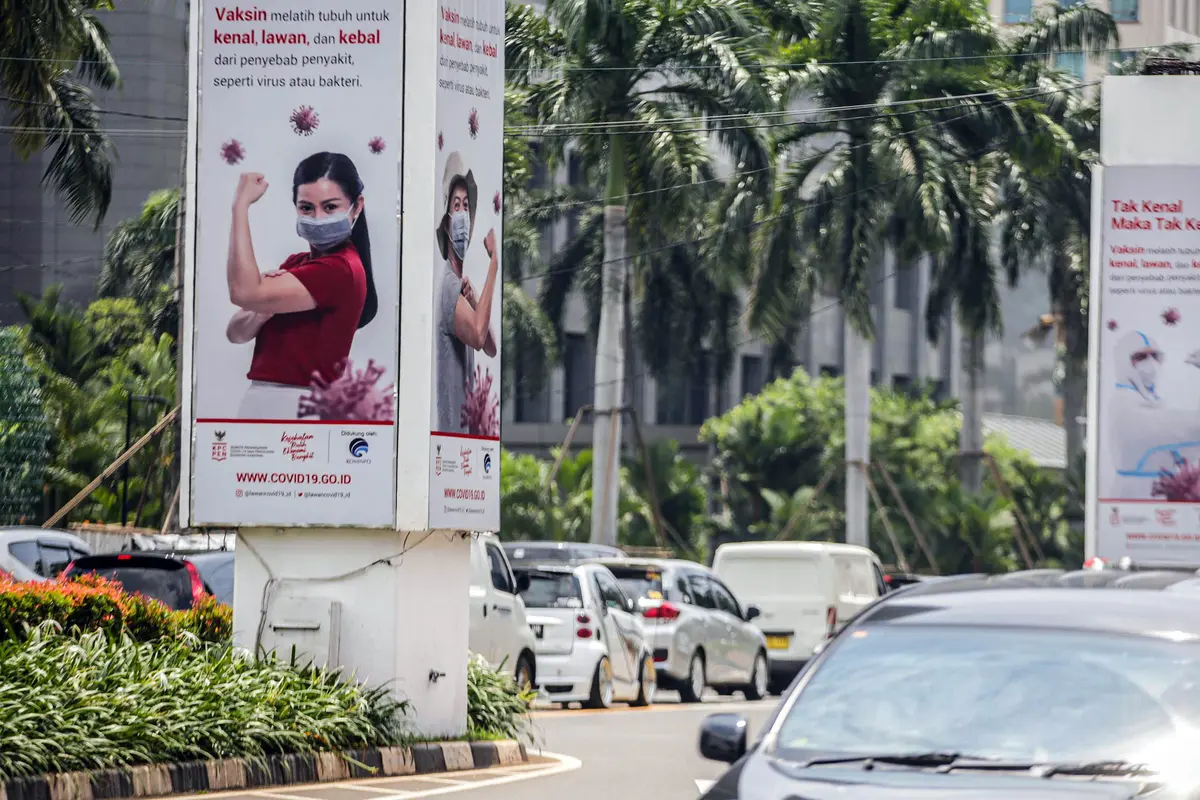 FOTO: Vaksinasi COVID-19 Ditargetkan Paling Lambat Januari 2021