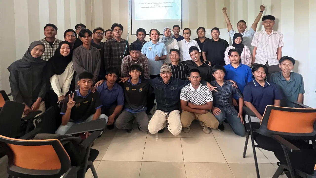 Analis Timnas Indonesia U-20 Berbagi Pengalaman di Surabaya: Ingatkan Pentingnya Pemahaman Sepak Bola di Era Teknologi AI
