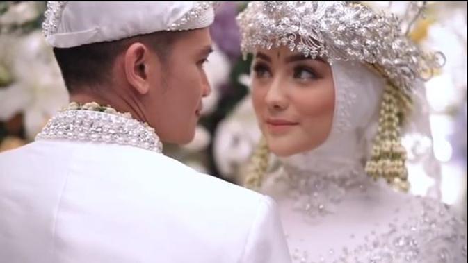 Detail Prosesi Pernikahan Citra Kirana Dan Rezky Aditya Yang Usung Adat Sunda Lifestyle Liputan6 Com