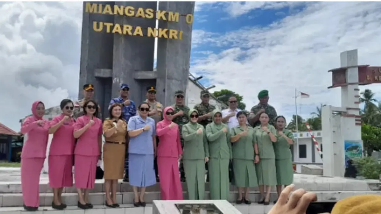 Titik Nol Utara Indonesia di Pulau Miangas, Kabupaten Kepulauan Talaud, Sulut.