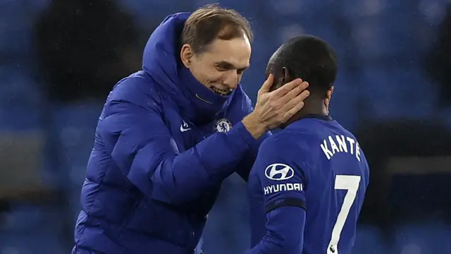 FOTO: Awas Pep, N'golo Kante Ada Dimana-mana