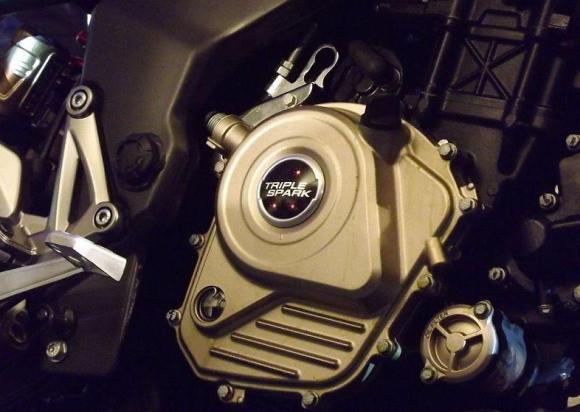 Mesin Bajaj Pulsar 200NS