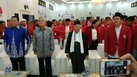 KH Ma'ruf Amin bersama petingga Partai Keadilan dan Persatuan Indonesia. (Liputan6.com/Putu Merta Surya Putra)