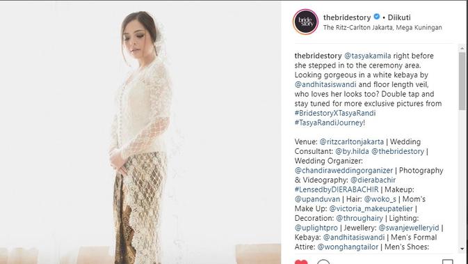Sederhana, ini gaya kebaya akad pernikahan Tasya Kamila dan Randy Bachtiar (Instagram/ Thebrdestory)