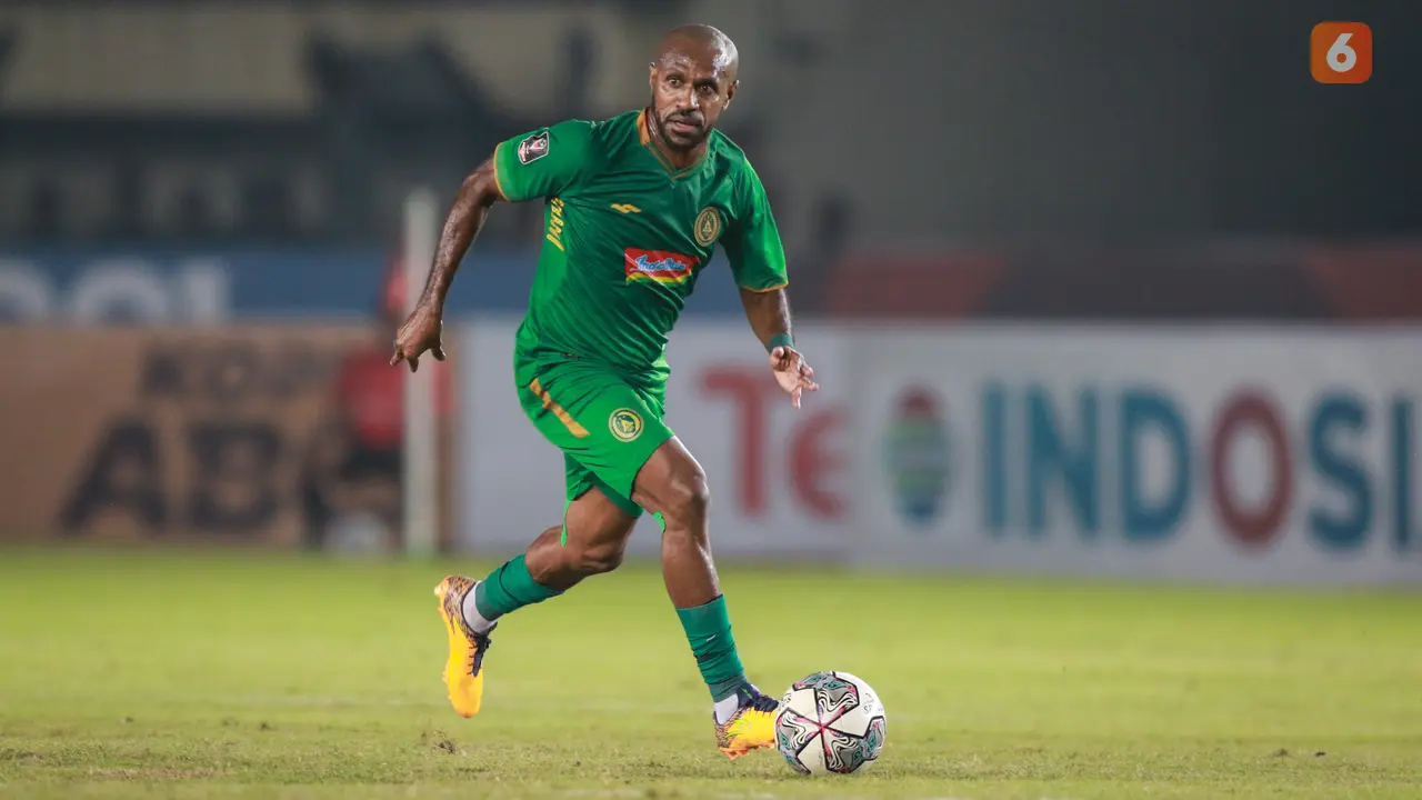 Foto: Aksi-aksi Menarik Saat PSS Sleman Jegal Langkah Persib Bandung ke Semifinal Piala Presiden 2022