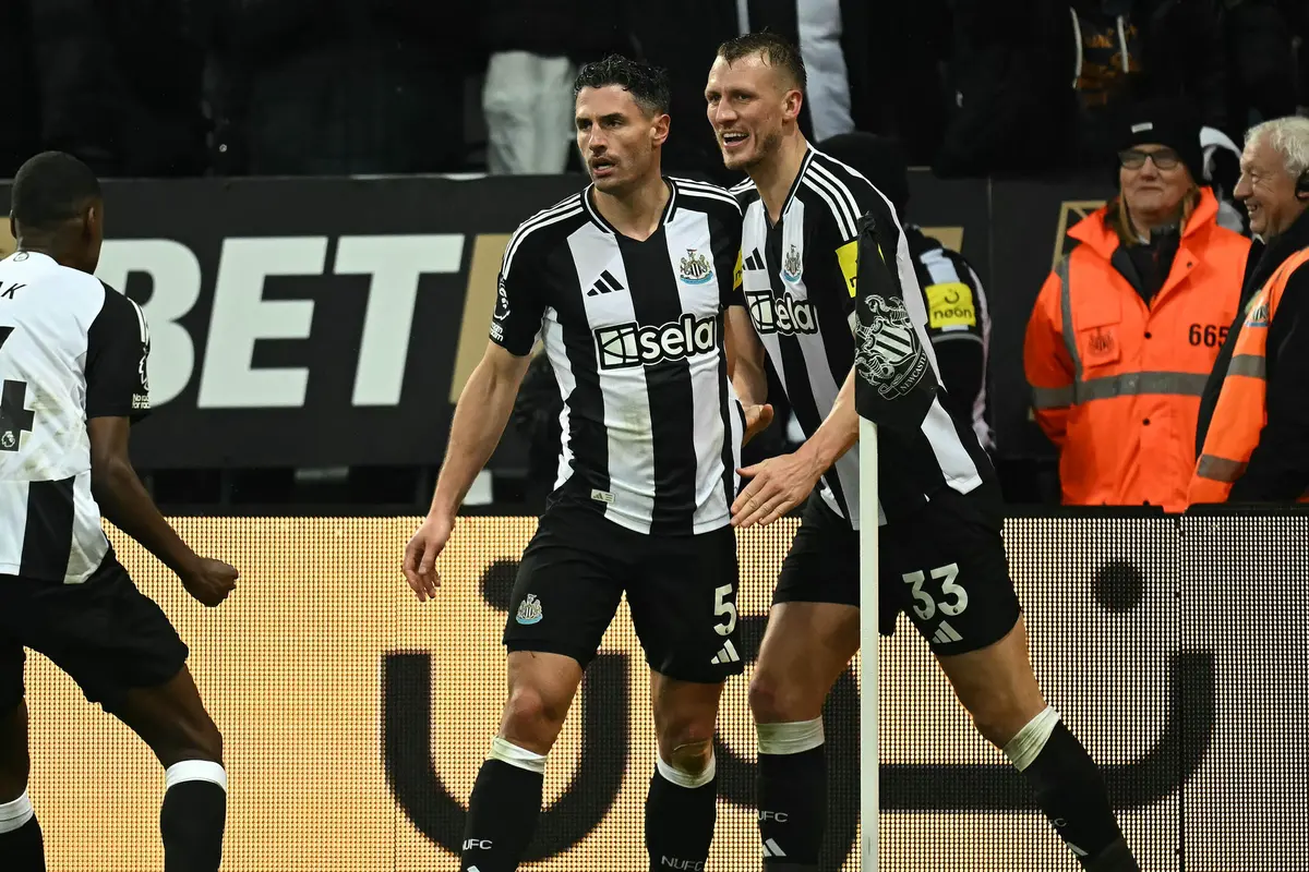 Drama Enam Gol, Laga Newcastle United Melawan Liverpool Berakhir Imbang