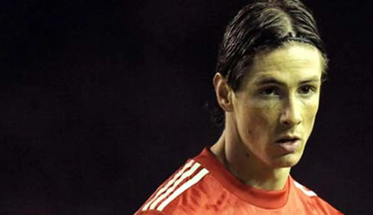 Ekspresi striker Liverpool Fernando Torres di laga lanjutan EPL melawan Fulham di Anfield Stadium, 26 Januari 2011. AFP PHOTO / ANDREW YATES