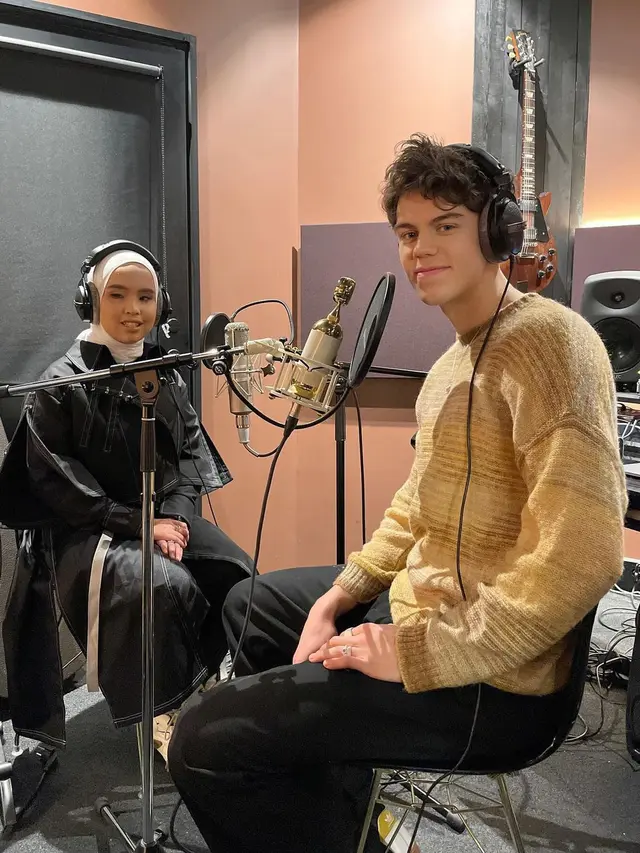 7 Potret Kebersamaan Putri Ariani dengan Alan Walker dan Peder Elias Ini Curi Perhatian