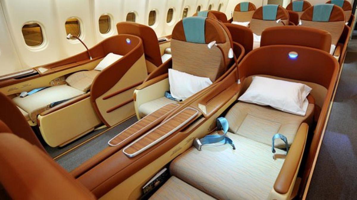 Dengarkan Konsumen, Cara Oman Air Jadi Maskapai Terbaik Dunia - Bisnis ...