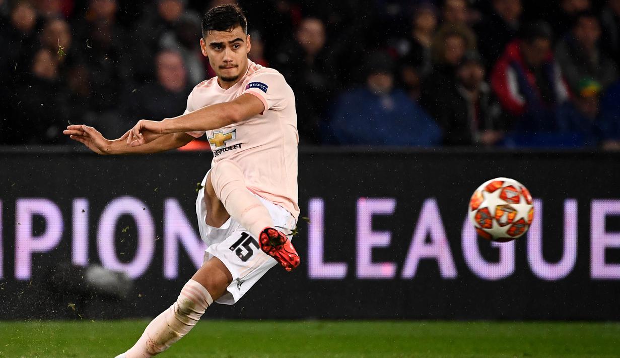 4. Andreas Pereira - Gelandang berusia 23 tahun itu bukanlah pilihan utama. Pereira baru mendapatkan kesempatan bermain setelah dua gelandang Setan Merah, Ander Herrera dan Nemanja Matic mengalami cedera. (AFP/Franck Fife)