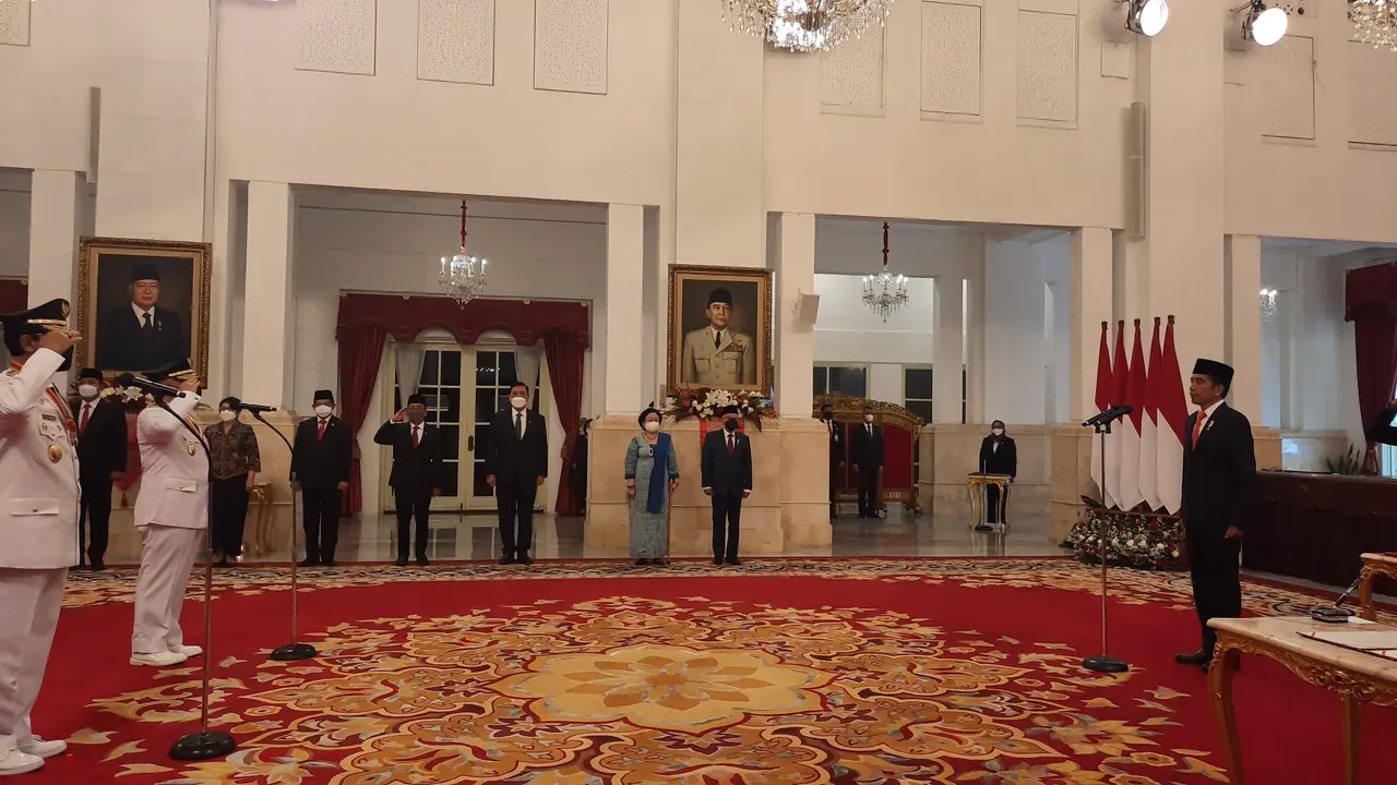 Jokowi lantik Gubernur dan Wagub DI Yogyakarta 2022-2027