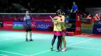 Dua ganda Indonesia, Lanny Tria Mayasari/Ribka Sugiarto di ganda putri dan Leo Rolly Carnando/Daniel Marthin di ganda putra menjadi dua wakil Indonesia pertama yang sukses melangkah ke semifinal Daihatsu Indonesia Masters 2024 setelah memetik kemenangan mudah atas lawan-lawannya pada laga perempatfinal di Istora Senayan, Jakarta, Jumat (26/1/2024). Lanny/Ribka sukses mengalahkan wakil Belanda, Debora Jille/Cheryl Seinen dengan 21-10, 21-16, sementara The Babies mengalahkan pasangan Denmark, Daniel Lundgaard/Mads Vestergaard dengan 21-14, 21-12. (Bola.com/Bagaskara Lazuardi)
