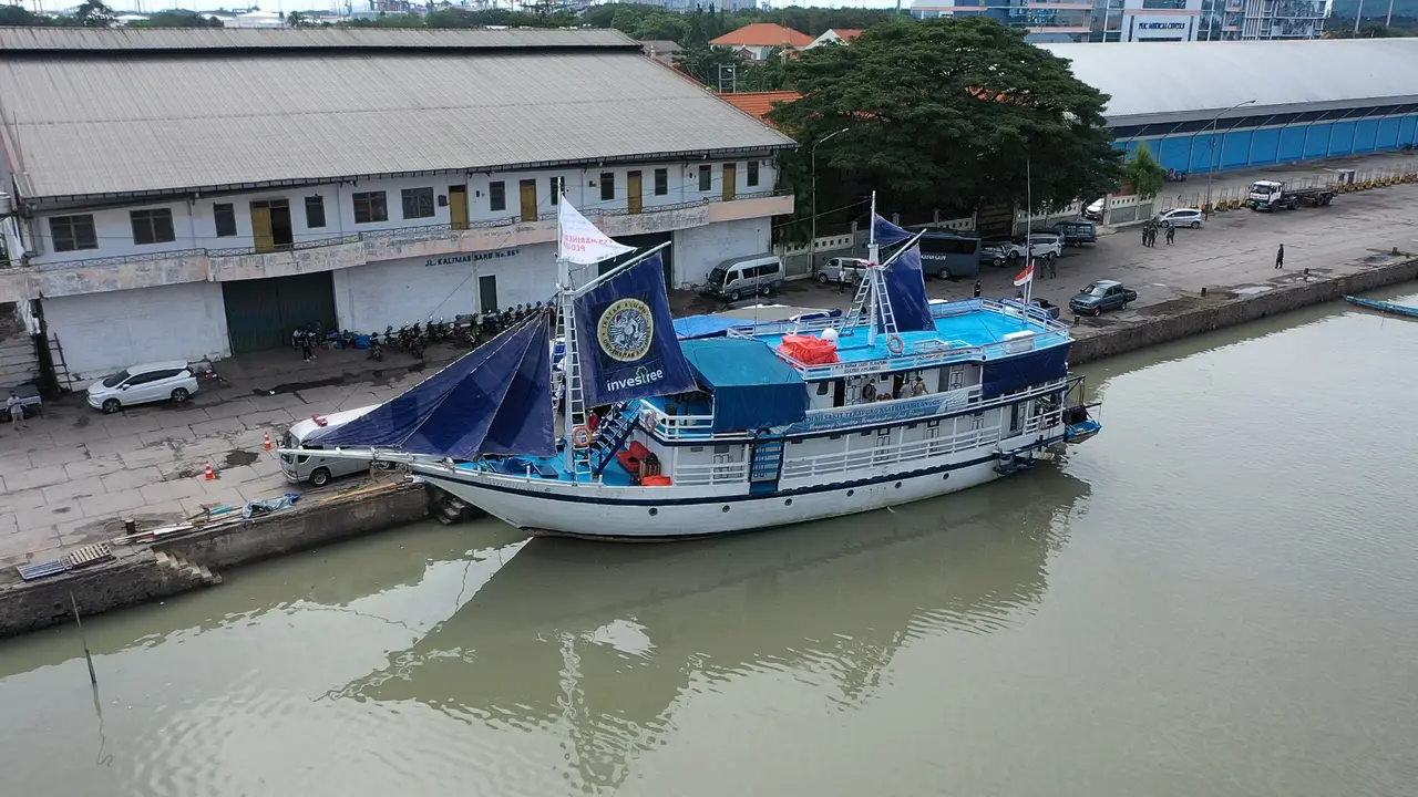 Donor Darah dan Donor Plasma Konvalesen di atas Kapal RS Terapung Ksatria Airlangga