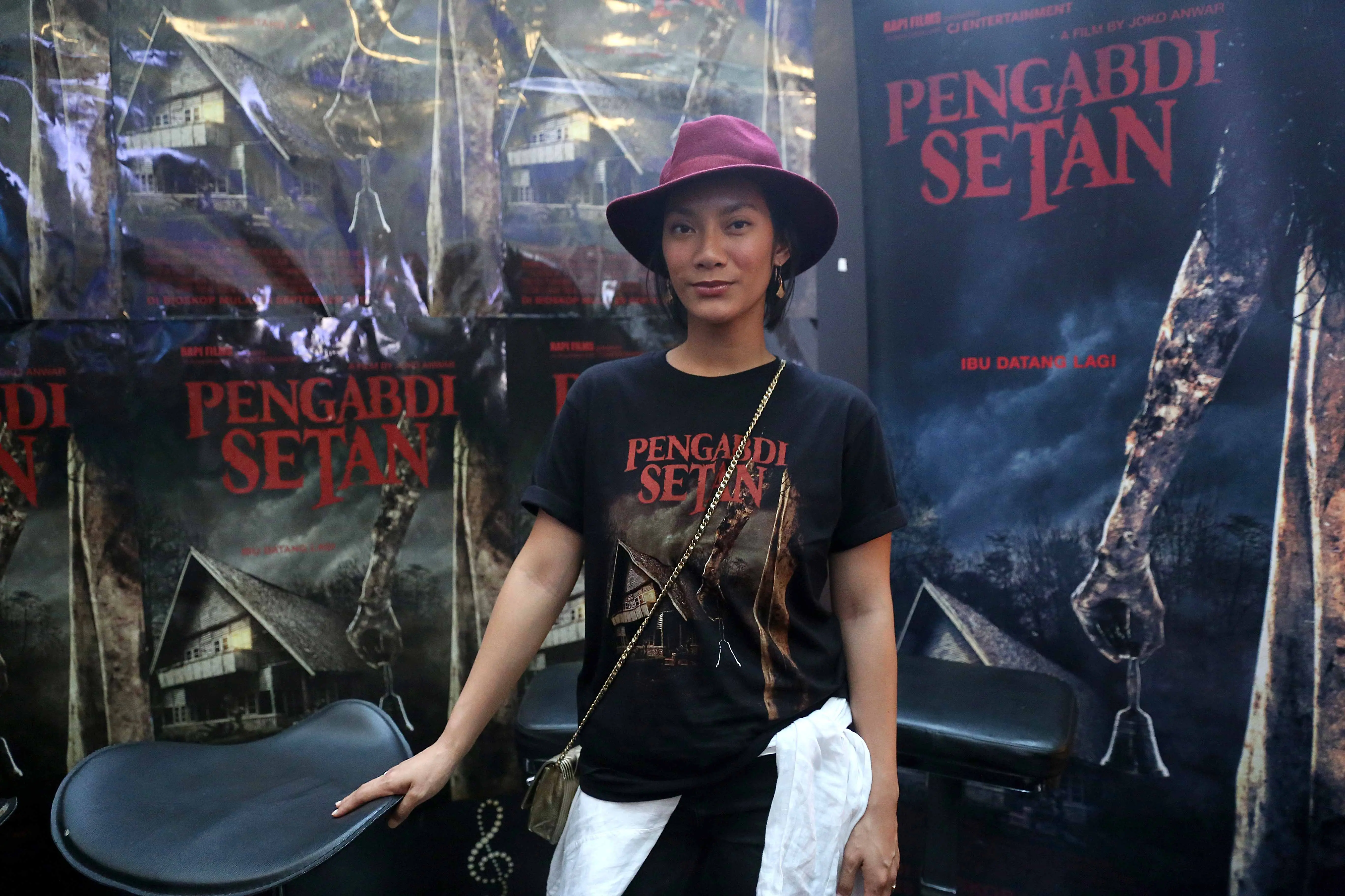 Saat ditemui di Gala Premiere film Pengabdi Setan di XXI Epicentrum, Kuningan, Jakarta Selatan, Rabu (20/9/2017), Tara menceritakan ketakutan yang dialaminya selama menjalani proses syuting film tersebut. (Nurwahyunan/Bintang.com)