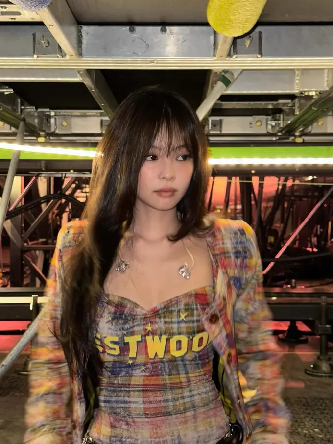 Potret Jennie BLACKPINK Tampil dengan Gaya Rambut Berponi, Disebut Makin Imut