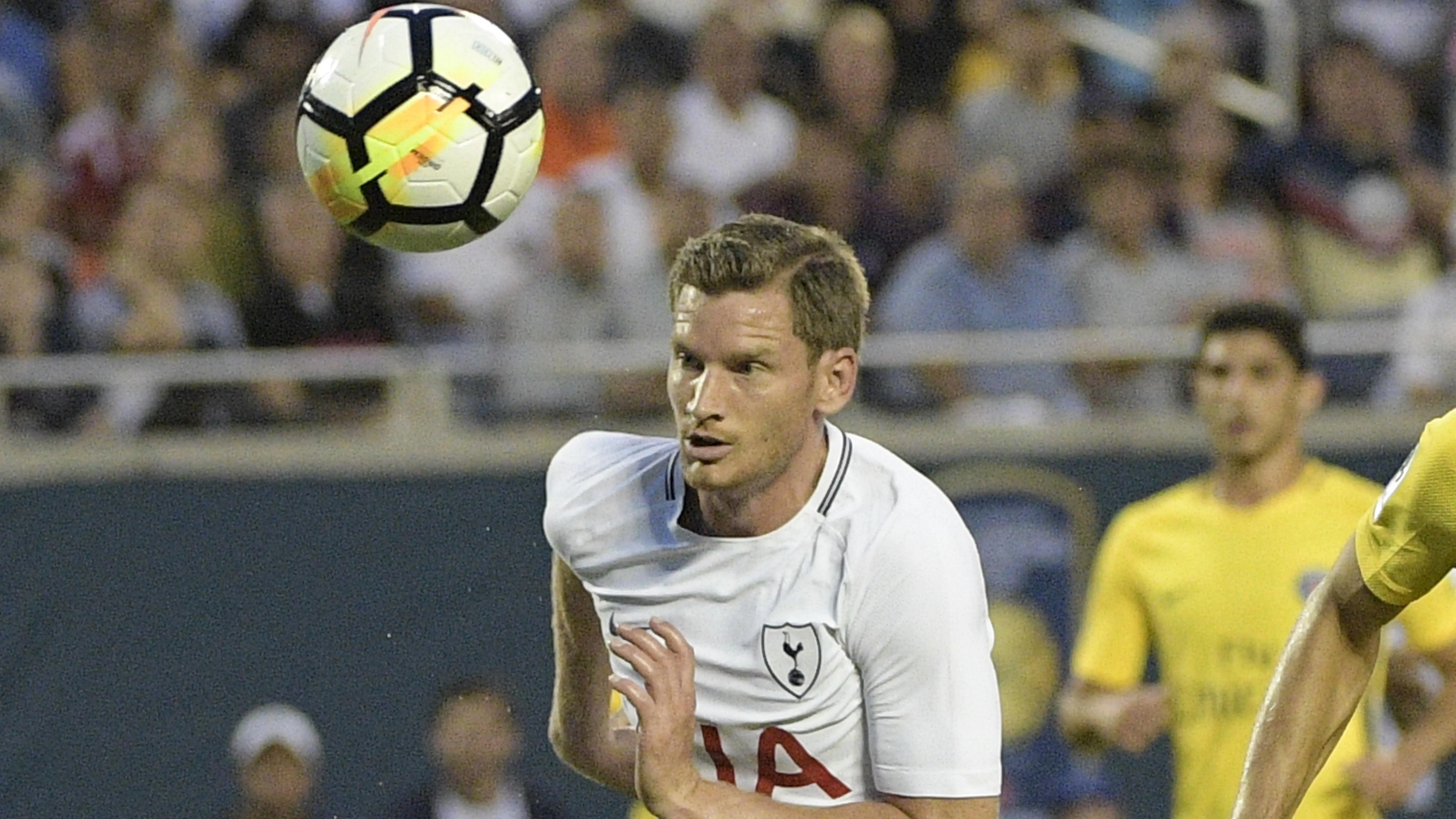 Jan Vertonghen (kiri). (AP/Phelan Ebenhack)