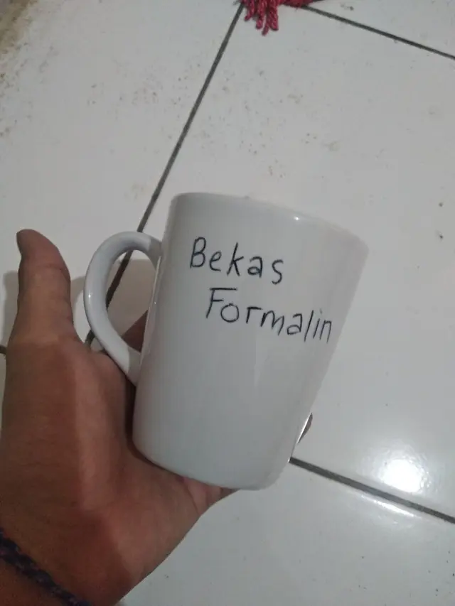 6 Bentuk Gelas Paling Absurd Ini Bikin Geleng Kepala, Kocak