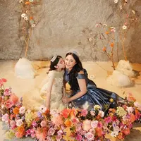 Diabadikan oleh fotografer Winston Gomez, pemotretan Marshanda dan Sienna kali ini berhasil mencuri perhatian.