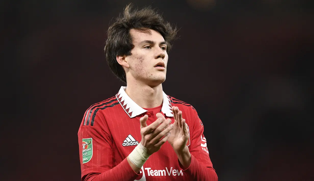 Facundo Pellistri banyak dipinjamkan selama di Manchester United. Musim ini, ia kembali dari masa peminjamannya dari Deportivo Alaves dan diprediksi akan membuat keajaiban. Sayangnya, Pellistri belum banyak dipercaya oleh Pellestri oleh Erik Ten Hag musim ini. Ia baru bermain sebanyak dua kali dengan mencetak satu gol. (AFP/Oli Scarff)